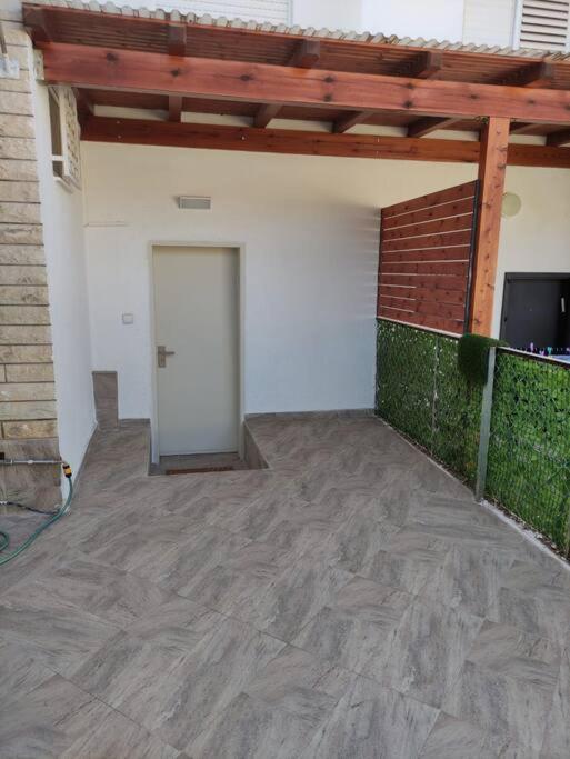 יחידת אירוח חדשה ומקסימה בכרמיאל Apartment Exterior photo